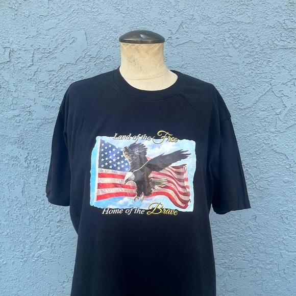 Land of the Free t-shirt in Large Vintage America Eagle tee Unisex - Picture 1 of 7